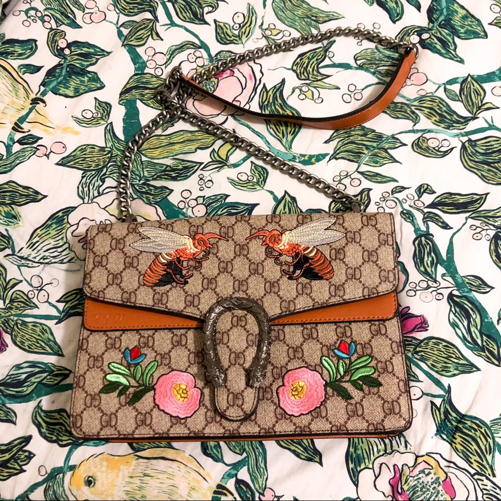 Floral Bee Crossbody Dupe